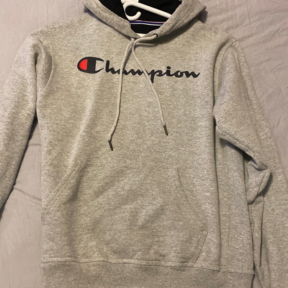 Adult small champion hoodie